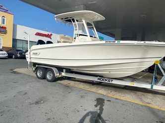 23' Boston Whaler 2022 Yacht For Sale